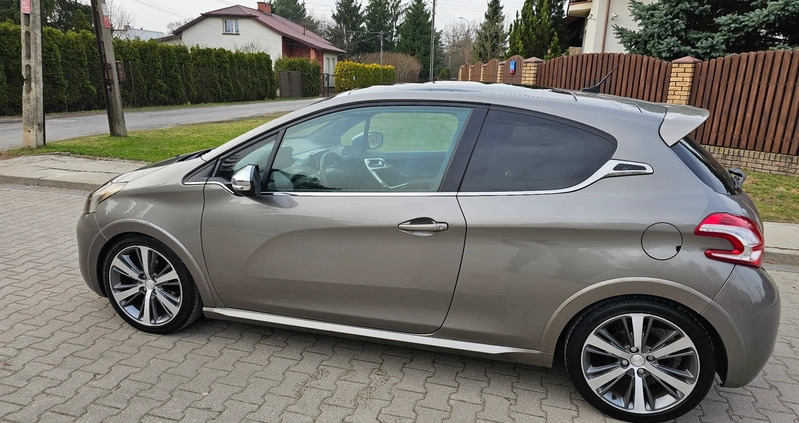 Peugeot 208 cena 28900 przebieg: 198000, rok produkcji 2015 z Stopnica małe 742